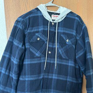 Wrangler Autehntics Men's Quilted Long-Sleeve Blue Flannel Hoodie Jacket